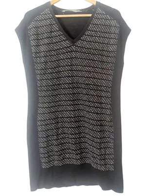 Athleta‎ Thereafter Black and White V-Neck Sleeveless Sweater Dress Size Medium thumbnail 1