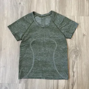 Lululemon Swiftly Tech Short Sleeve thumbnail 1