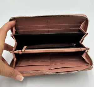 GUCCI GG Supreme Interlocking G Zip-Around Wallet thumbnail 4