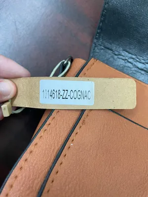 NWT & Taylor Small Tan Purse thumbnail 8