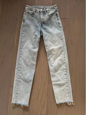 Old Navy Light Blue Sky High Straight Leg Jeans - Size 0 thumbnail 1