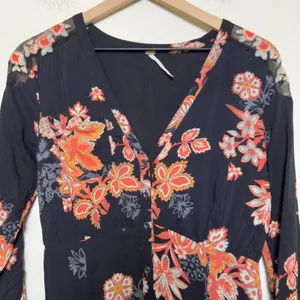 Free People Women Miranda Dress 2‎ Black Floral Whimsigoth Midi Date Night thumbnail 3
