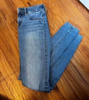 Hollister Jeans thumbnail 1