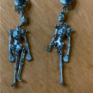 Halloween jewelry and miscellaneous items thumbnail 6