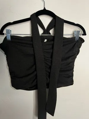 En‎ Elly Anthropologie NWT Black Halter Ruched Crop Top thumbnail 5