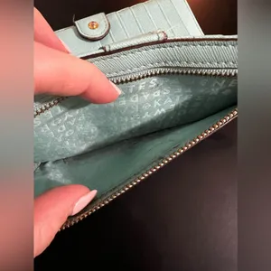 Pre-Loved Kate Spade Dana Large Slim Bifold Wallet thumbnail 5