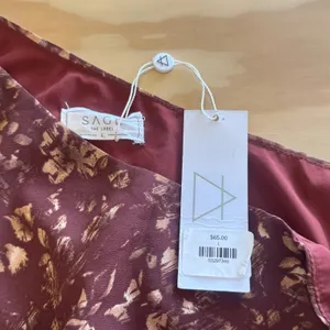 NWT Boutique Sage The Label One Shoulder Smocked Crop Top Burgundy Floral‎ Large thumbnail 5