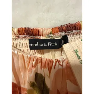 Abercrombie & Fitch Floral Satin Crop Top Medium Long Sleeve Blouse Orange thumbnail 3