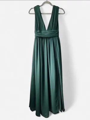 Lulu’s Heavenly Hues Forest Green maxi dress with V-neckline & flowy skirt thumbnail 5