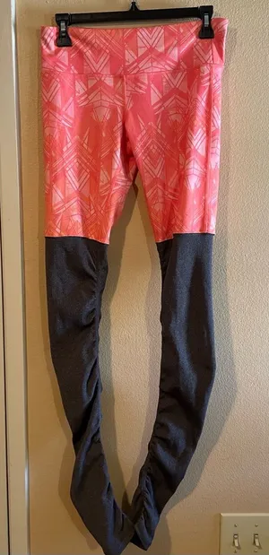 Alo Goddess Leggings thumbnail 1