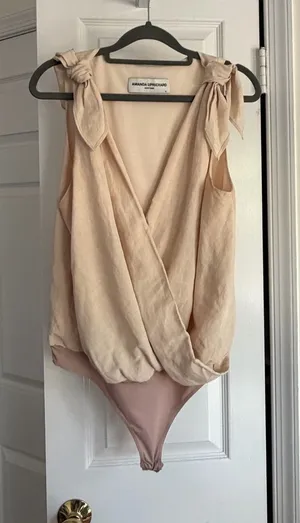 Amanda Uprichard Cream Wrap Bodysuit Shoulder Tie Top M thumbnail 1