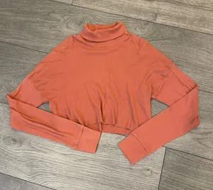 tilly’s cropped turtleneck Orange Size M thumbnail 1