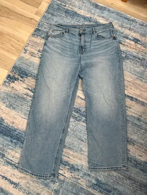 American Eagle Ex-Boyfriend Jeans thumbnail 1