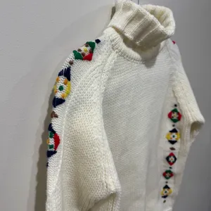 American Vintage Vtg 70's Crewel Embroidered Knit Sweater Dayne Taylor White Turtleneck,‎ Small thumbnail 3