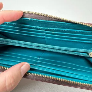 Fossil Burgundy Leather Full Zip Wallet Damaged Vintage thumbnail 6