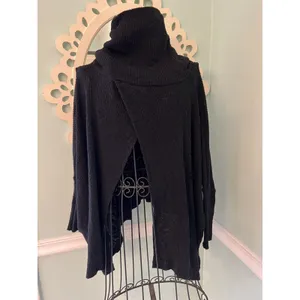 Free People Small FP Beach Boho Black‎ Sweater Cowl Neck Light Poncho Shawl Wrap thumbnail 8