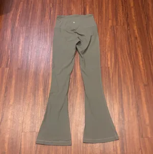 Lululemon Align High Rise Ribbed Mini Flared Leggings thumbnail 2