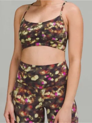 Lululemon Flow Y Nulu Sports Bra Size 4 thumbnail 2
