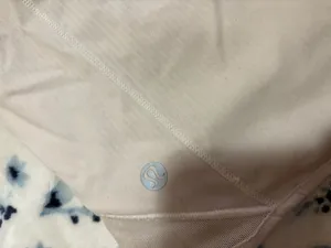 Lululemon Hotty Hot 2.5" Shorts thumbnail 3
