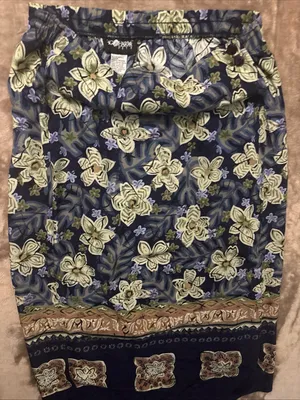 Sag Harbor Petite Pencil Skirt Women’s Size M Navy Floral with Border Print thumbnail 3