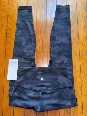 Lululemon Align High Rise 28” Heritage Camo Deep Coal Black Size 8 NWT thumbnail 1