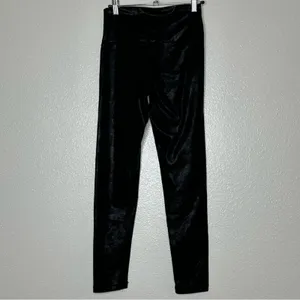 Aerie Offline the‎ Hugger High Waisted Crackle Leggings Black Medium thumbnail 2