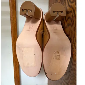 Tory Burch Brooke Tan‎ Leather Ankle Boots Logo Block Heel Size 6.5M thumbnail 7