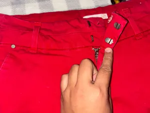Red short Size 4 thumbnail 2