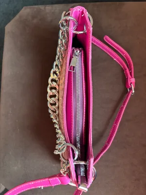 Croc-Embossed Pink Shoulder Bag with Silver Chain Accent thumbnail 4