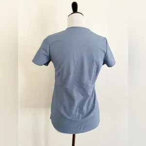 FIGS Scrub Top XXS Light Blue V-Neck Technical Collection Short Sleeve Pockets thumbnail 7