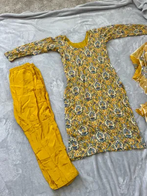 Yellow Kameez with Trouser Suit Size XS thumbnail 1