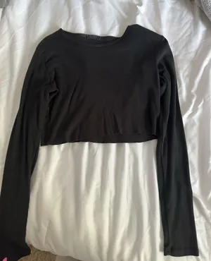 Long Sleeve Crop Brandy Melville Top Black thumbnail 2
