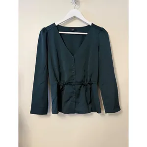 J.Crew Womens Long Sleeve V-Neck Button-Up Peplum Blouse Size 2 Deep Green thumbnail 3