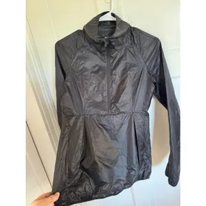Lululemon Run With It half zip lightweight black‎ jacket size 2 thumbnail 5