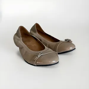 Vionic Neva Women's US 9 Taupe Suede Patent Cap Toe Buckle Ballet Flats thumbnail 4