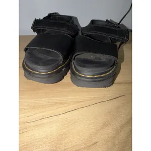 Dr. Martens Voss Black Leather Platform Sandals Women's Size 6 N thumbnail 6