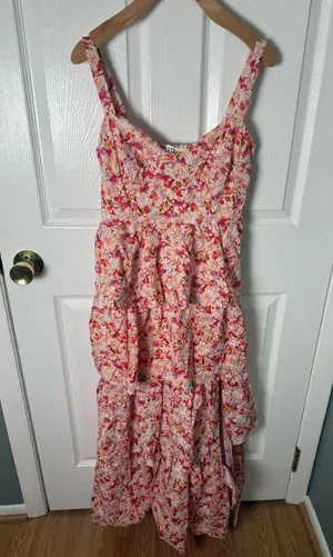 ASTR The Label Midsummer Eyelet Tiered Maxi Dress XS thumbnail 3