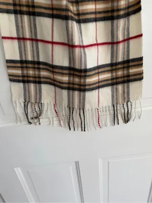 V. Fraas Cashmink Plaid Scarf Ivory Beige Black Red Polyester Fringe Germany thumbnail 4