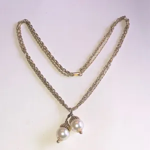 Vintage Gold Tone Double Faux Pearl Drop Necklace thumbnail 2