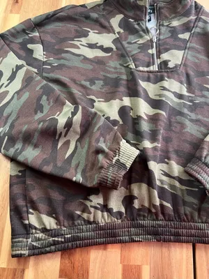 Justify Camo Quarter Zip Pullover Sweatshirt Size L Vibes Graphic thumbnail 5