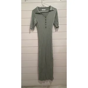 Petal & Pup Crawford Short Sleeve Knit Dress Sage Green Ribbed‎ Maxi US Size 10 thumbnail 2