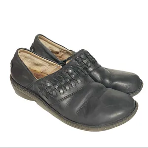 Crocs UGG Australia ANILA Slip-on Shoes Womens Sz 9 Black Leather Wool Lined‎ Braided thumbnail 3