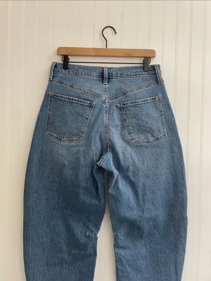 OLD NAVY High-Rise Wow Barrel Leg Jeans Medium Wash Denim Size 6 Short thumbnail 10