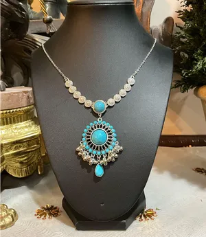 Elegant Turquoise and Silver Jewelry Set thumbnail 6
