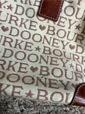 Dooney & Bourke Tan Logo Canvas Vintage Shoulder Bag Heart Star Detail thumbnail 3