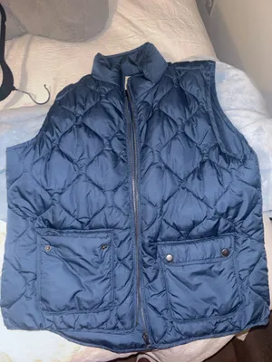 thread and supply vest  thumbnail 1