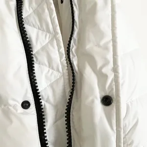 Aritzia The Super Puff™ Shorty cliMATTE™ Down Puffer Jacket White M thumbnail 10