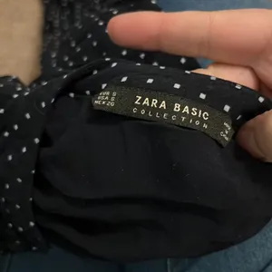 Zara small button down shirt‎ thumbnail 6