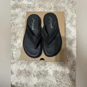 COPY - ❤️Free People Wonderland Thong Sandal thumbnail 5