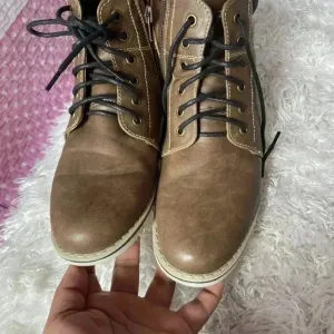 Steve Madden Blynx side zip boots Size 6 thumbnail 9